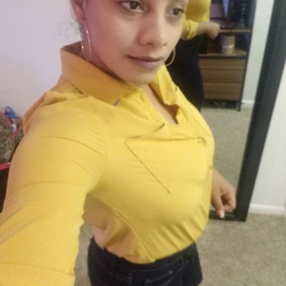 Meet your Posher, Lecenia - Picture 1 of 1